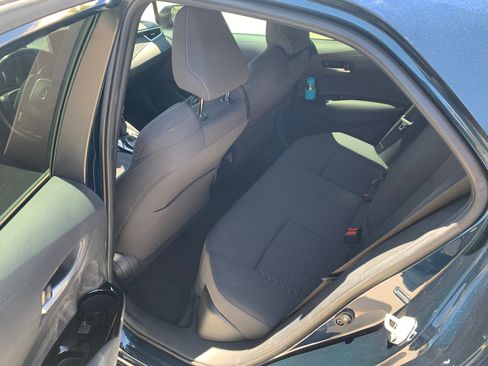 Used 2021 Toyota Corolla SE w/ Carpet Mat Package (TMS) image 7