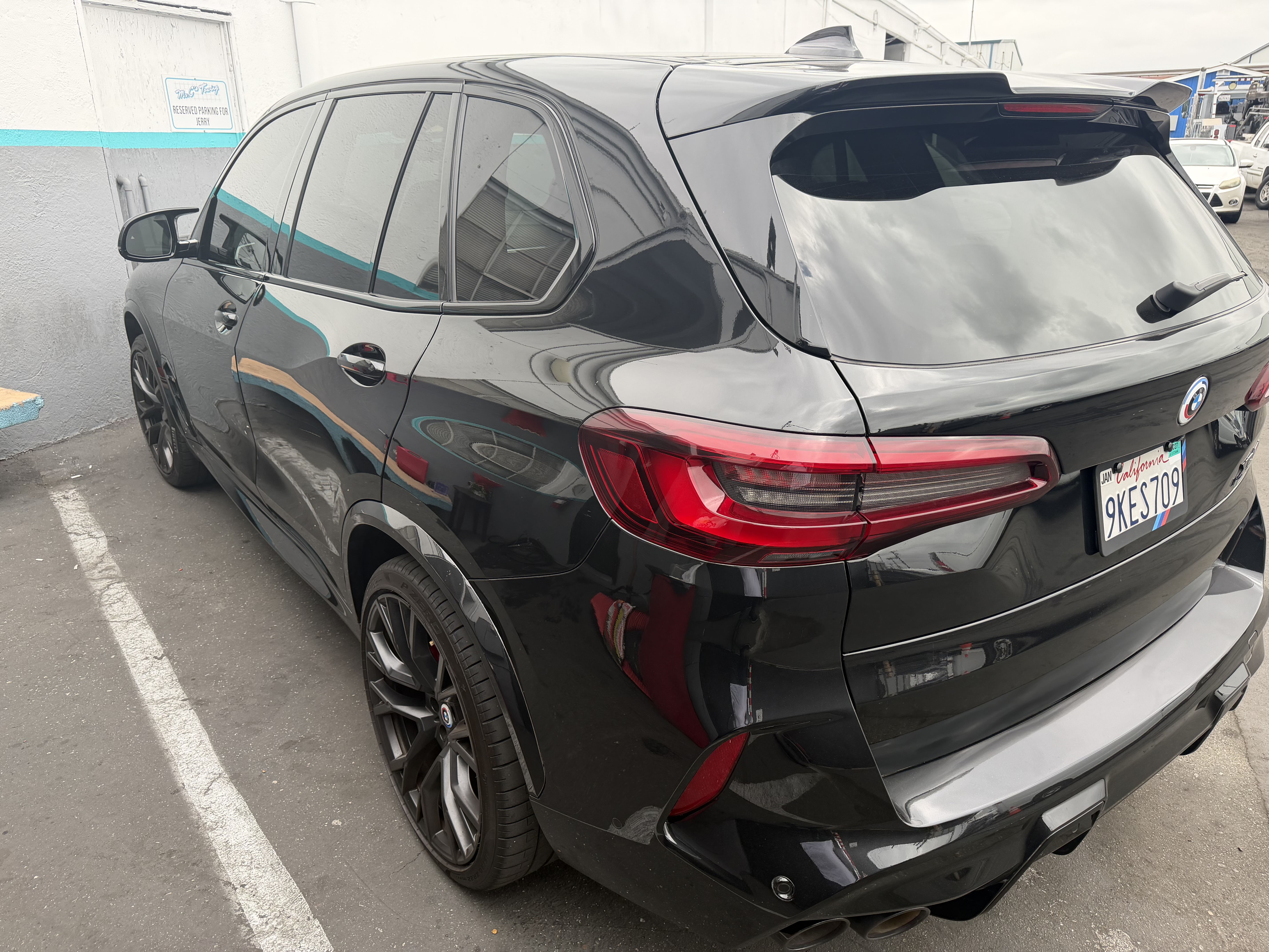 Used 2023 BMW X5 M w/ Competition Package AWD/4WD image 5