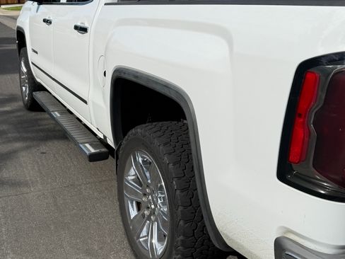 Used 2017 GMC Sierra 1500 SLT AWD/4WD image 2