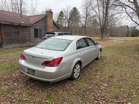 Used 2008 Toyota Avalon Touring image 4