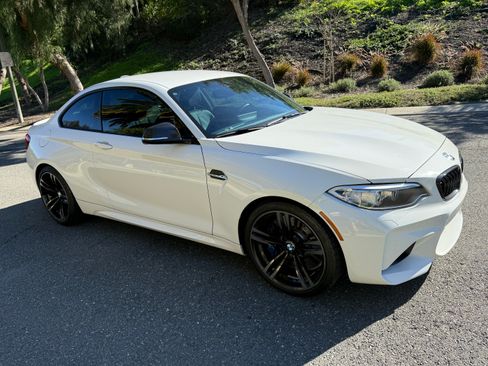 Used 2016 BMW M2 image 2