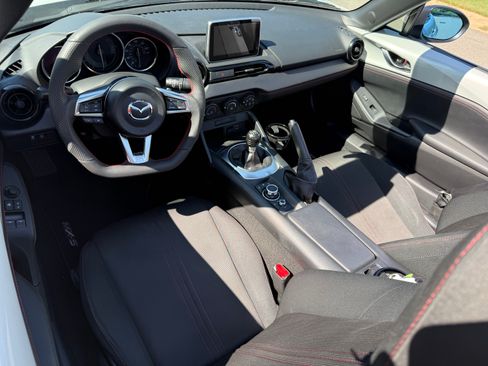 Used 2016 MAZDA MX-5 Miata Club w/ Brembo/BBS Package RWD image 7