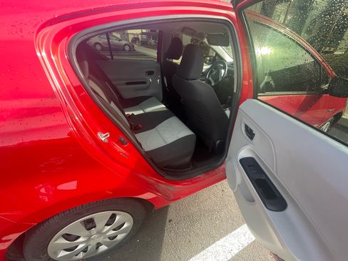 Used 2014 Toyota Prius C One image 10