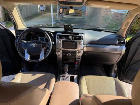 Used 2015 Toyota 4Runner SR5 image 13