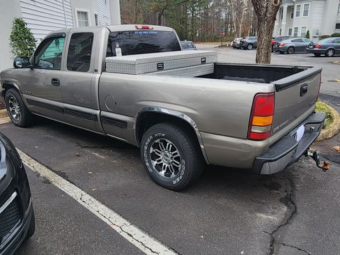 Used 2000 Chevrolet Silverado 1500 LS image 4