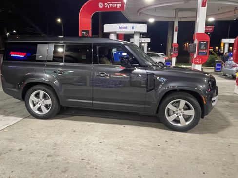 Used 2023 Land Rover Defender 130 First Edition AWD/4WD image 2