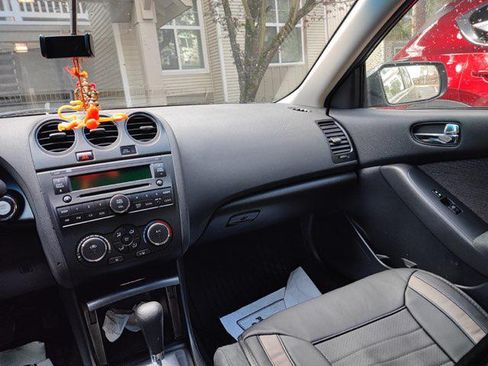 Used 2011 Nissan Altima 2.5 S w/ Convenience Pkg image 13