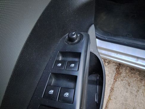 Used 2014 Chevrolet Sonic LT image 9