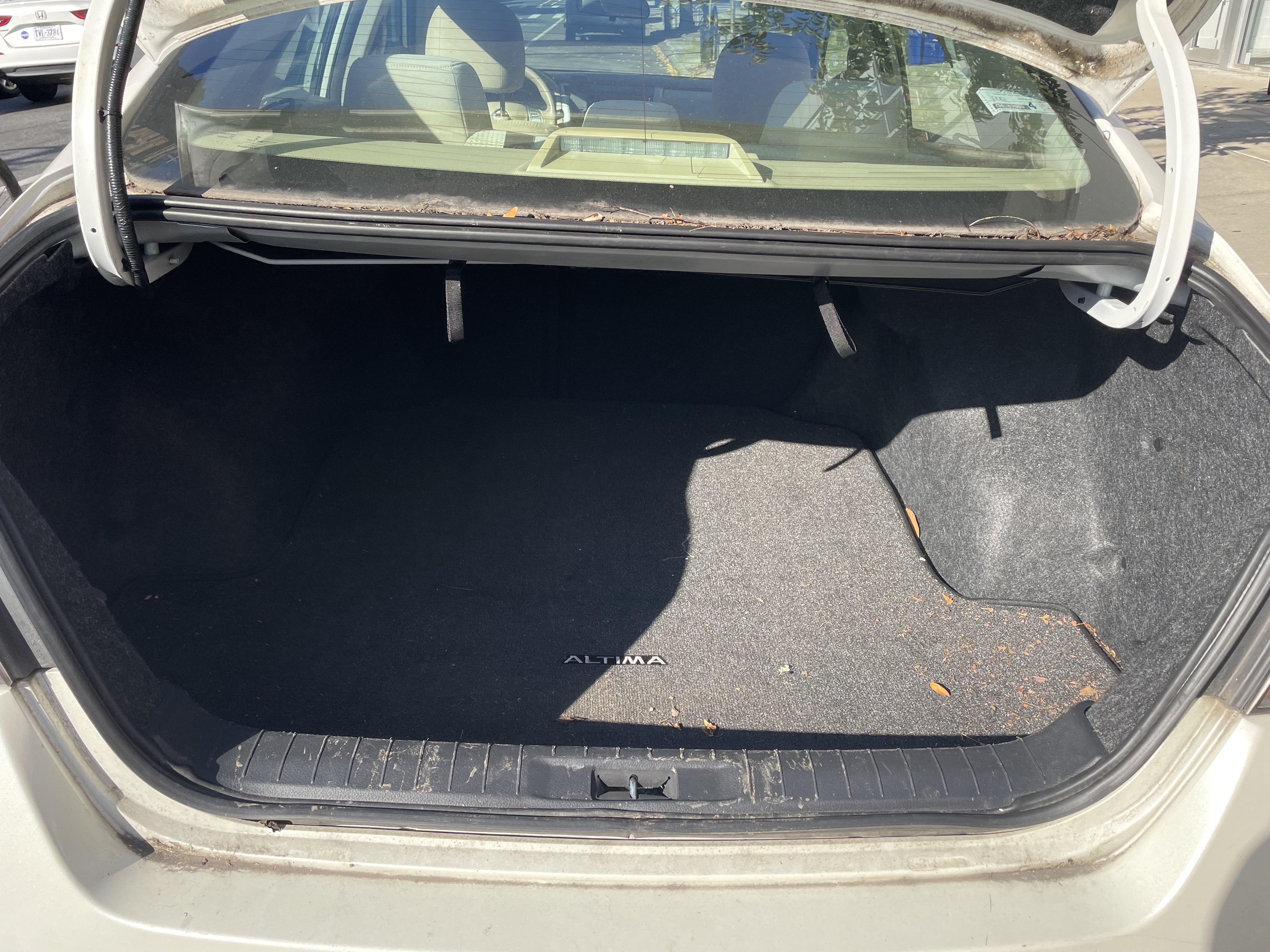 Used 2014 Nissan Altima 2.5 SV FWD image 15