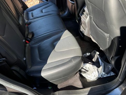 Used 2017 Ford Edge Titanium w/ Equipment Group 301A image 6