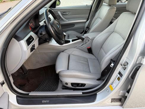 Used 2006 BMW 330i Sedan image 13