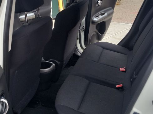 Used 2013 Nissan Juke S image 4