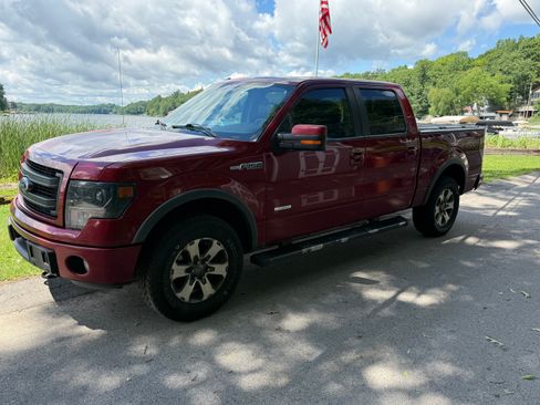 Used 2014 Ford F150 FX4 w/ Equipment Group 402A Luxury AWD/4WD image 13