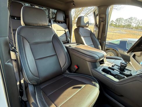 Used 2023 GMC Sierra 1500 Denali AWD/4WD image 16