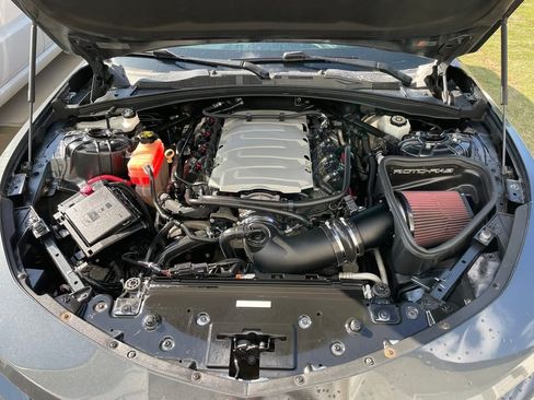 Used 2016 Chevrolet Camaro SS RWD image 10