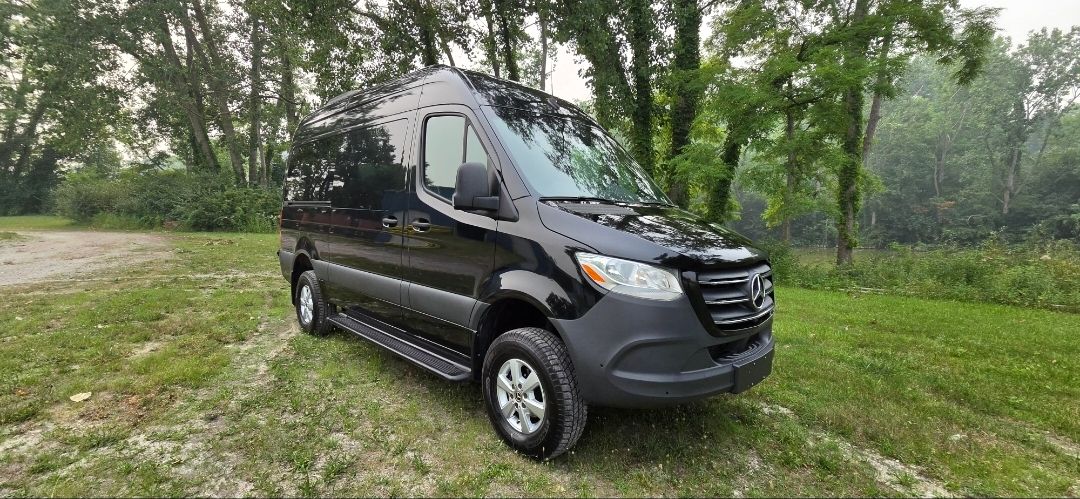 Used 2020 Mercedes-Benz Sprinter 2500 image 1