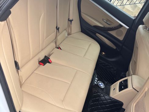 Used 2019 BMW 330i Gran Turismo xDrive w/ Convenience Package image 15