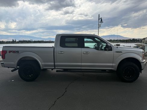 Used 2018 Ford F150 XLT w/ Equipment Group 302A Luxury AWD/4WD image 4