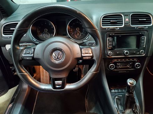 Used 2012 Volkswagen Golf 4-Door image 8