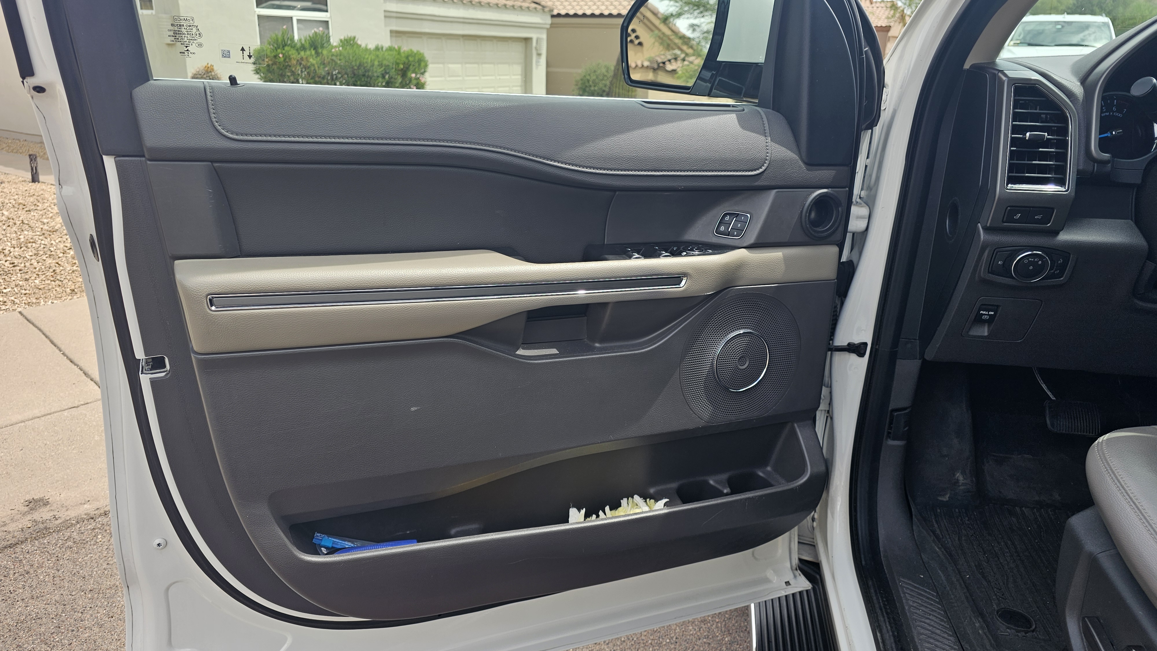 Used 2021 Ford Expedition XLT RWD image 9