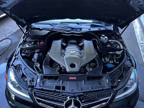 Used 2012 Mercedes-Benz C 63 AMG Coupe image 23