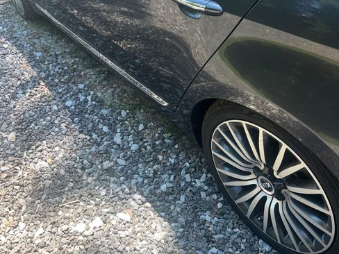 Used 2014 Kia Cadenza Premium w/ Technology Package FWD image 10