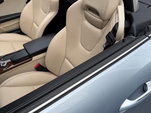 Used 2018 Mercedes-Benz SLC 300 image 7