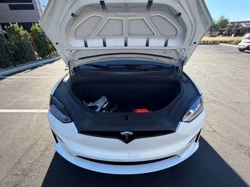 Used 2023 Tesla Model X Plaid image 19