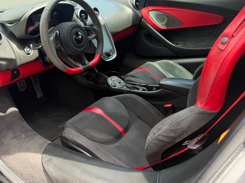 Used 2020 McLaren 570S Spider RWD image 15