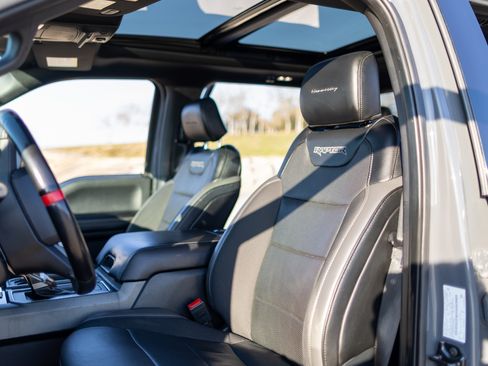 Used 2020 Ford F150 Raptor w/ Equipment Group 802A Luxury image 19