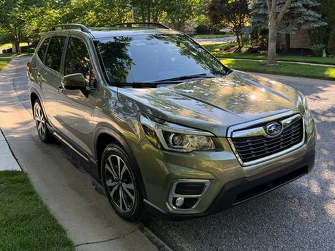 Used 2019 Subaru Forester Limited AWD/4WD image 5