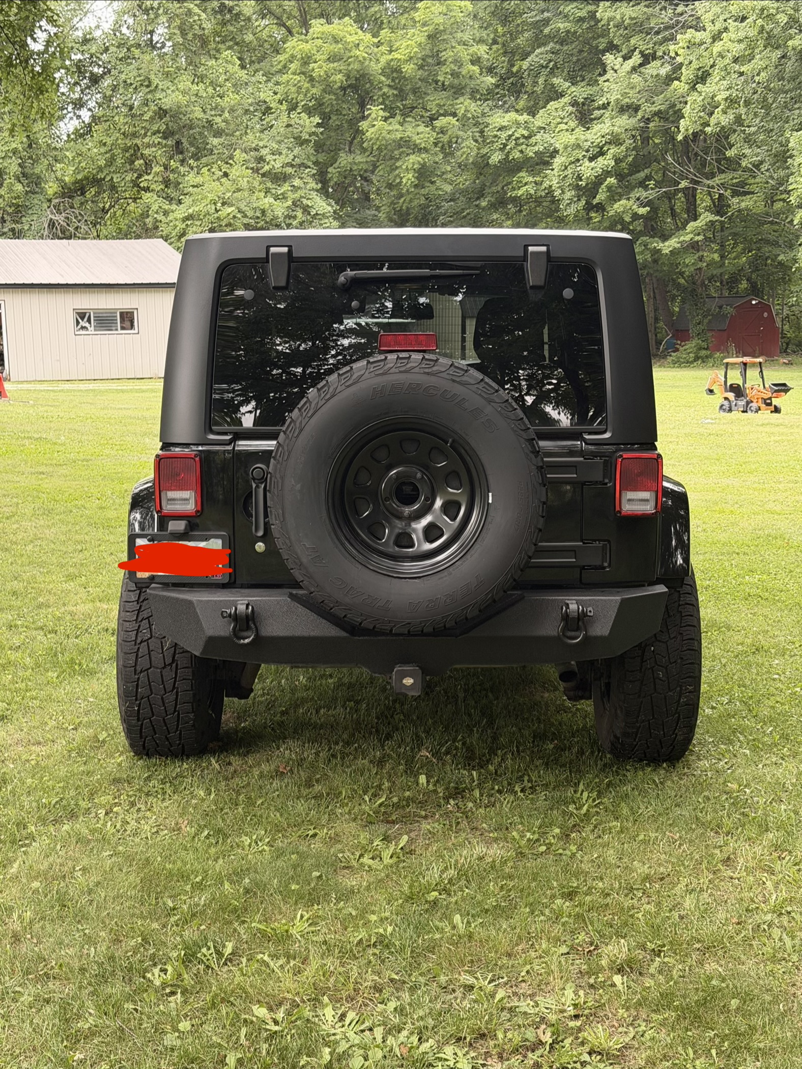 Used 2013 Jeep Wrangler Unlimited Sahara AWD/4WD image 4