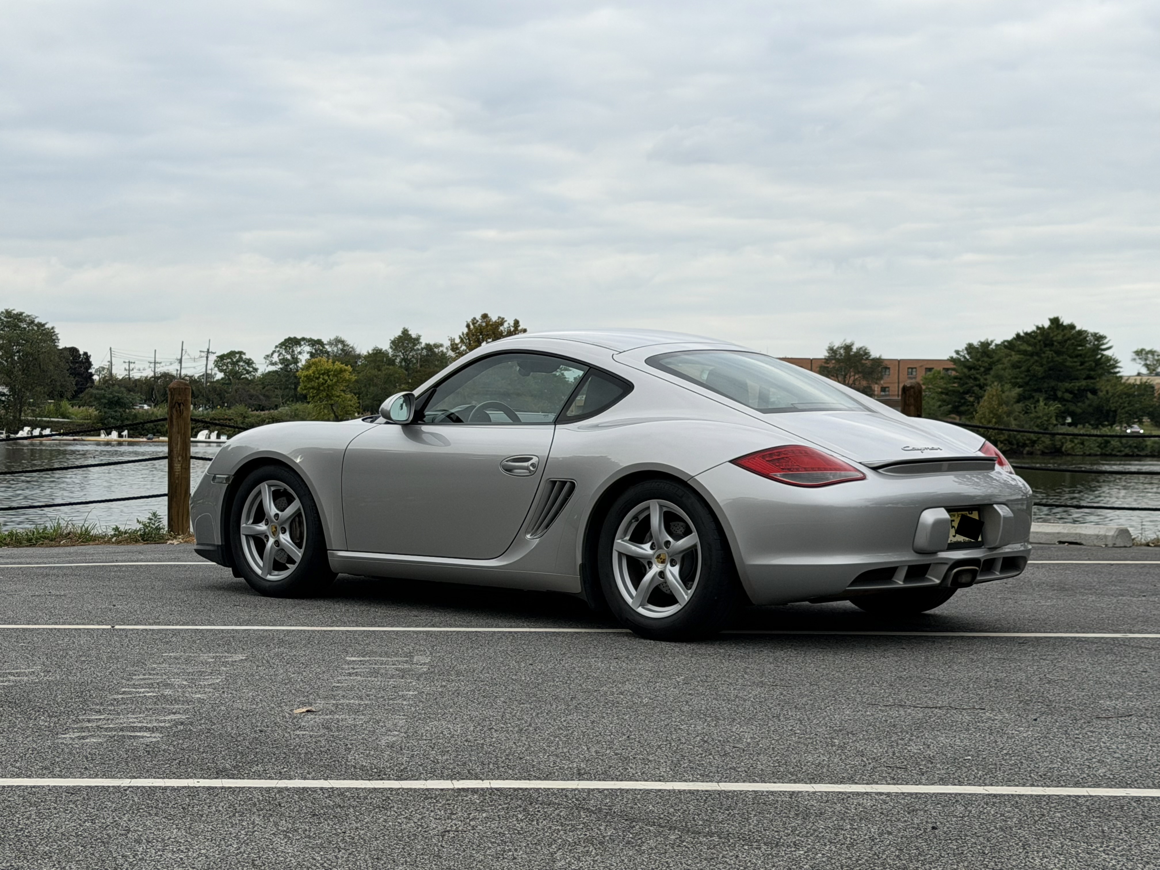 Used 2010 Porsche Cayman RWD image 26