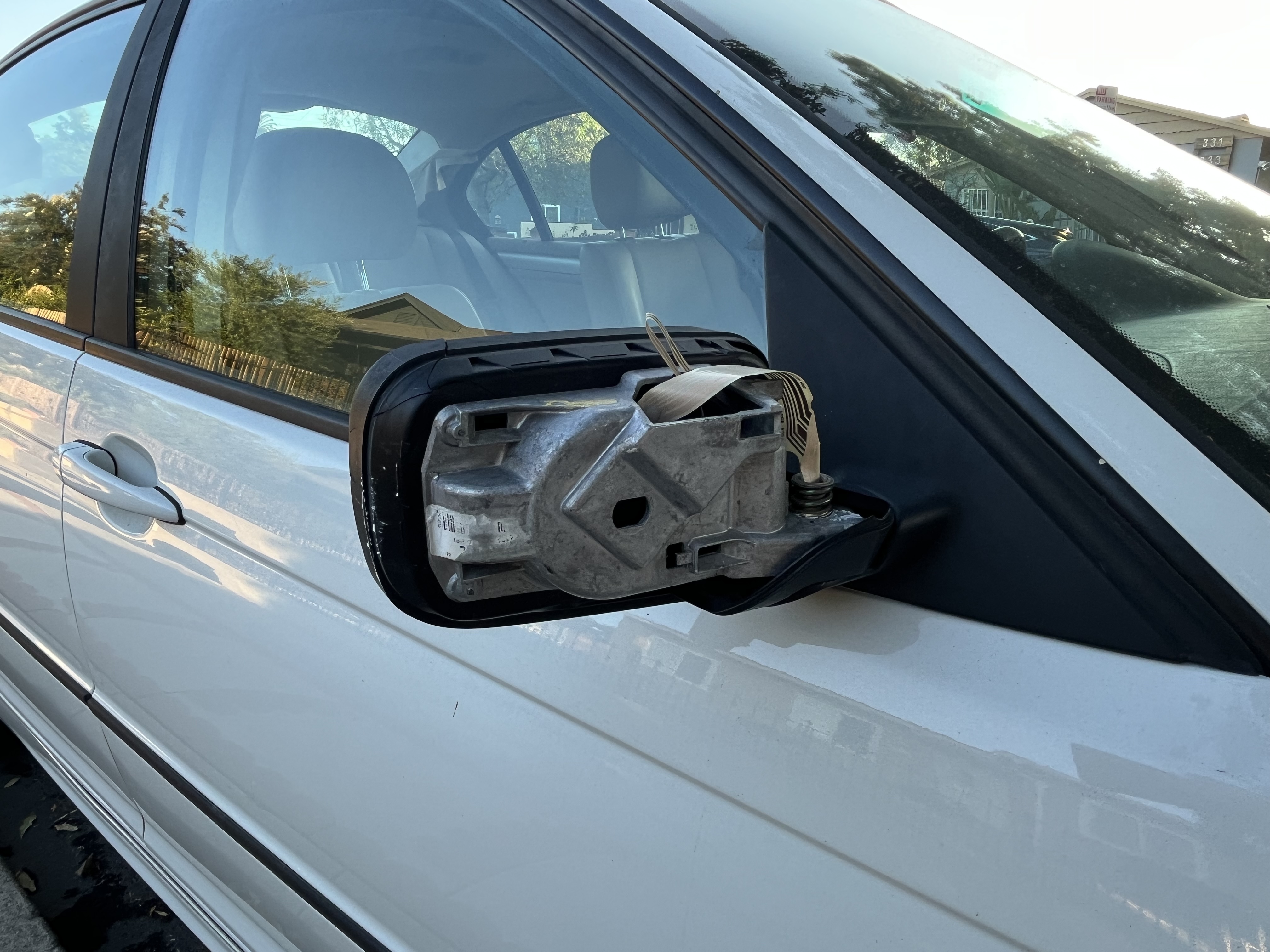 Used 2004 BMW 325i Sedan RWD image 12