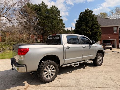 Used 2011 Toyota Tundra Limited w/ Platinum Pkg image 5