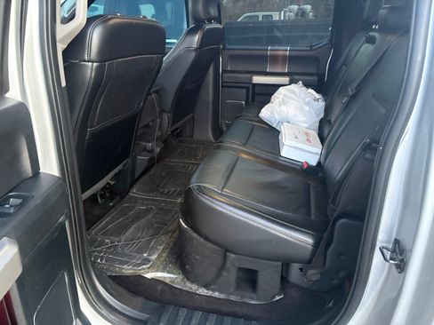 Used 2017 Ford F150 Lariat image 5