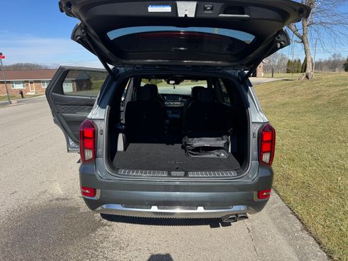 Used 2022 Hyundai Palisade Calligraphy image 12