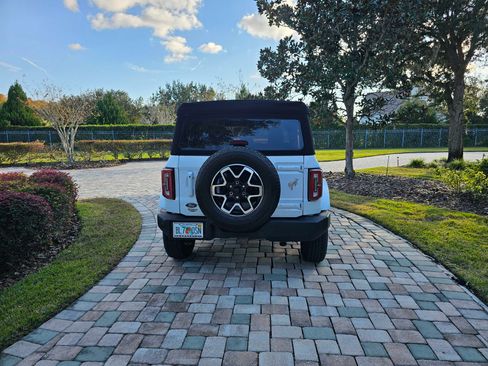 Used 2023 Ford Bronco Outer Banks image 4