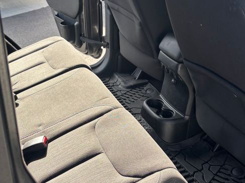 Used 2014 Jeep Wrangler Unlimited Rubicon w/ Max Tow Package image 11