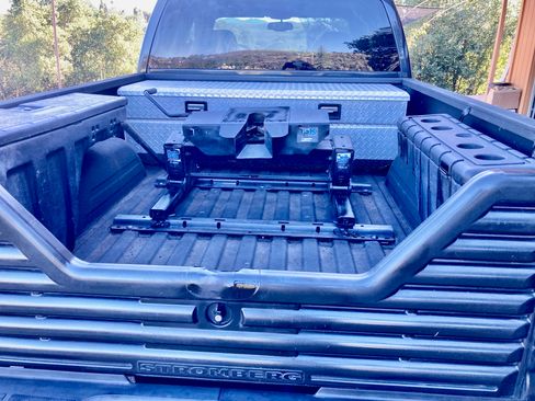 Used 2004 GMC Sierra 2500 SLE w/ Heavy-Duty Power Package AWD/4WD image 21