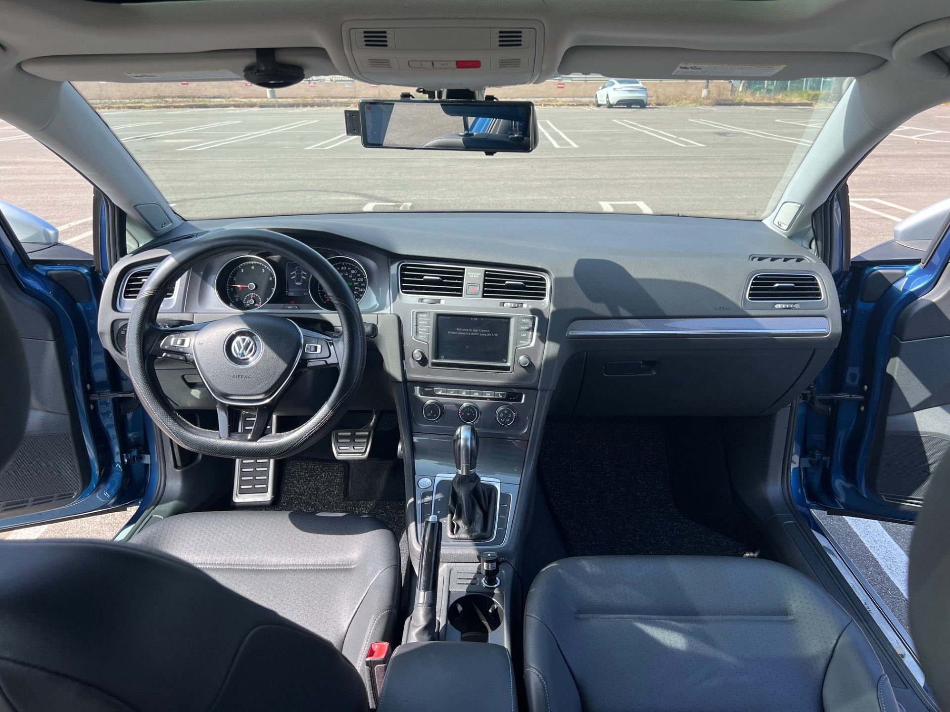 Used 2017 Volkswagen Golf Alltrack SE AWD/4WD image 19