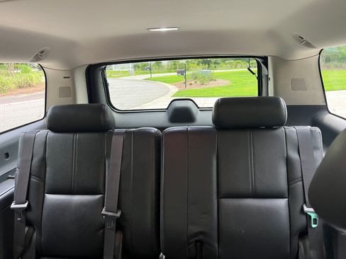 Used 2008 GMC Yukon XL Denali AWD/4WD image 17