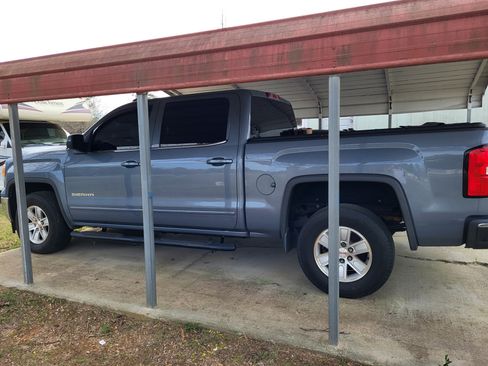 Used 2015 GMC Sierra 1500 SLE w/ SLE Value Package image 17
