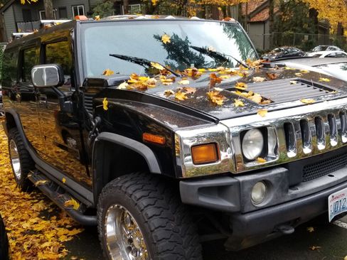 Used 2003 HUMMER H2 w/ Preferred Equipment Group image 12