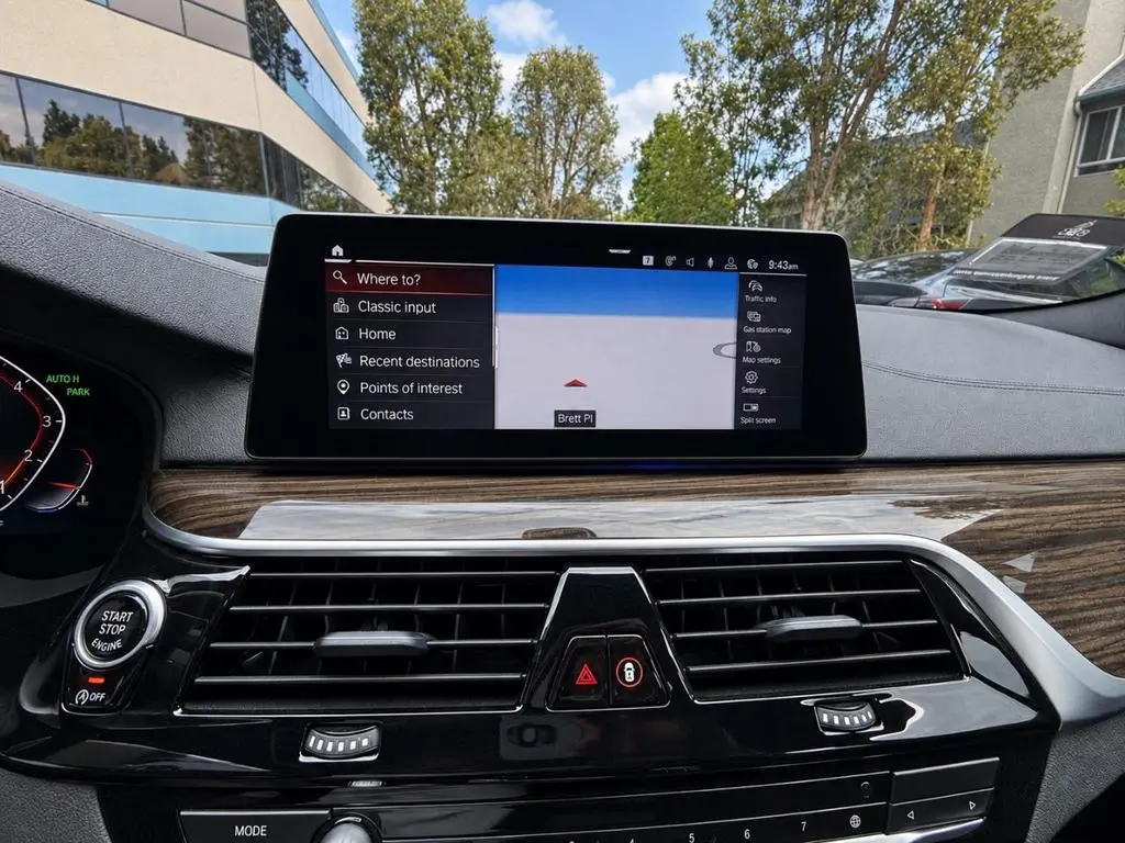 Used 2020 BMW 530i w/ Luxury Package RWD image 10