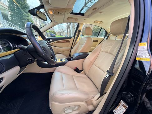 Used 2005 Jaguar S-TYPE R RWD image 31