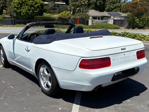 Used 1993 Porsche 968 Cabriolet RWD image 6