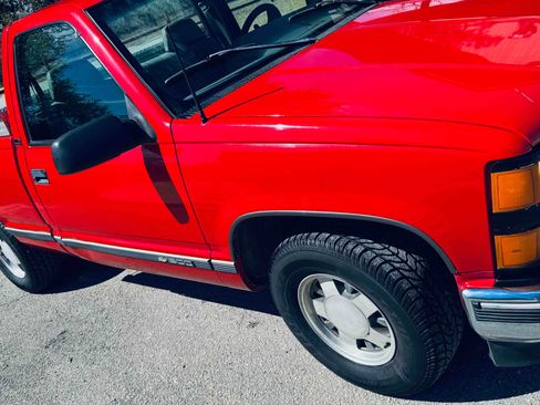 Used 1996 Chevrolet Silverado 1500 2WD Regular Cab image 2