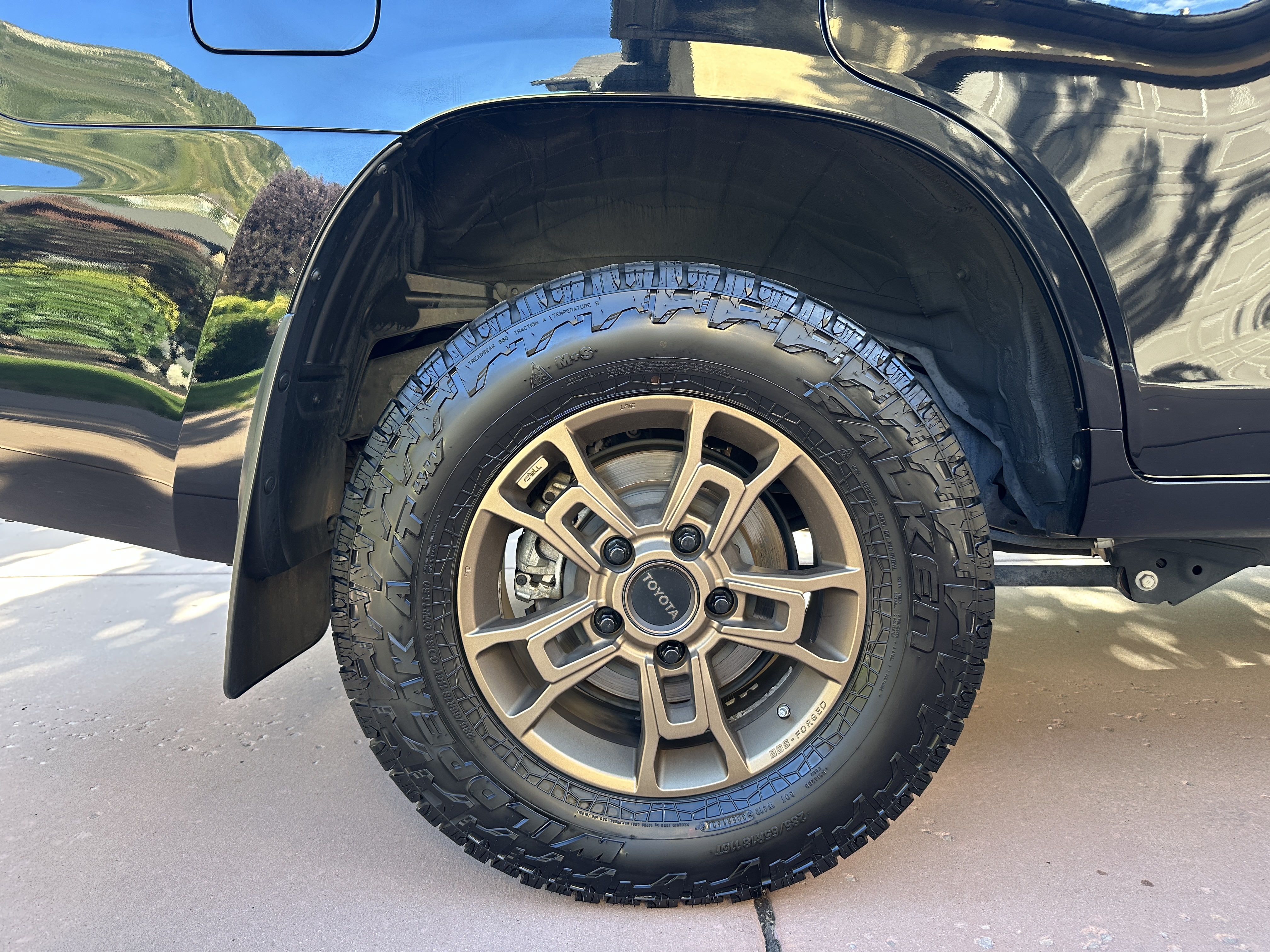 Used 2021 Toyota Land Cruiser Heritage Edition AWD/4WD image 17