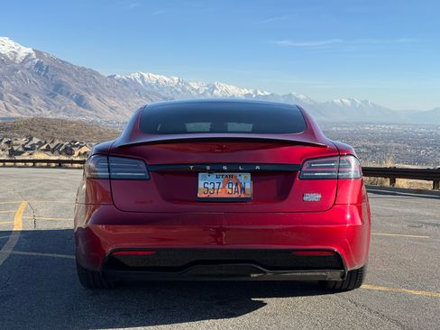 Used 2024 Tesla Model S Plaid image 12